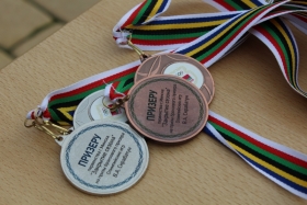 лучшие результаты выступлений на городских соревнованиях, посвященных закрытию сезона  по гребле академической и гребле на байдарках и каноэ